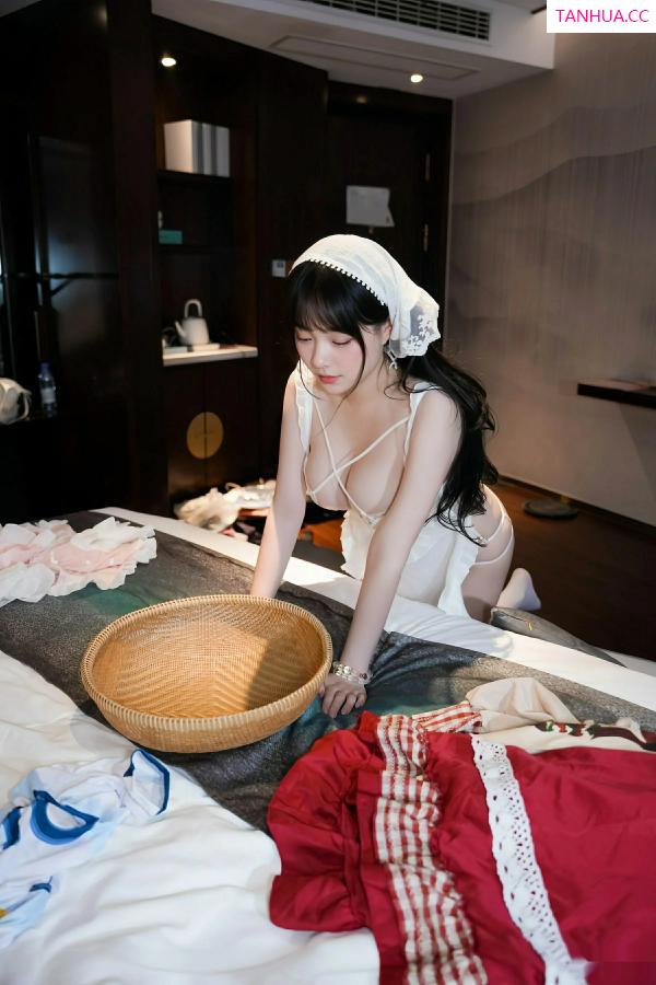  [XiuRen]高清写真图 2025.08.08 No.10631 软情 女仆装扮第23张图片